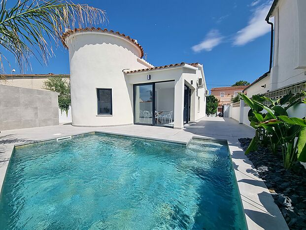 Casa reformada con piscina en una buena zona residencial