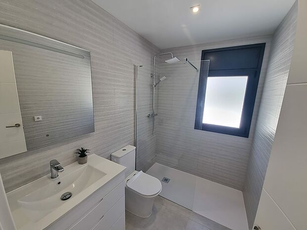 Casa reformada con piscina en una buena zona residencial